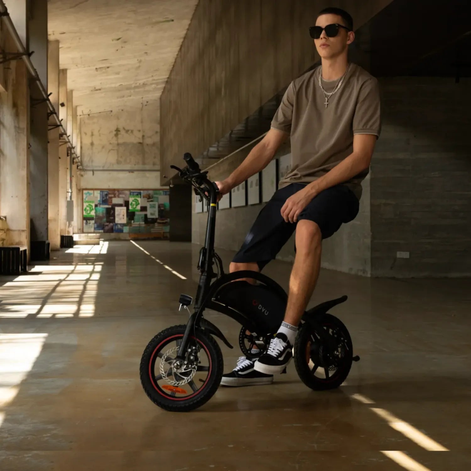 Bicycle Turns into E-bike in Seconds | DYU’s 2025 Autumn Launch Event in Germany